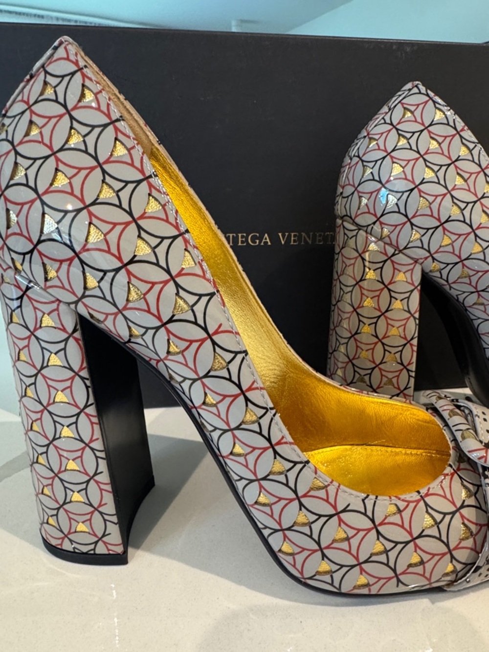 Bottega Veneta Multicolor Patterned Block Heel Pump with Gold Interior EUR 40.5 - Picture 3 of 10